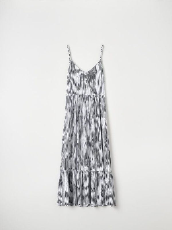 Sukienka Sinsay z dekoltem w kształcie litery v w stylu casual