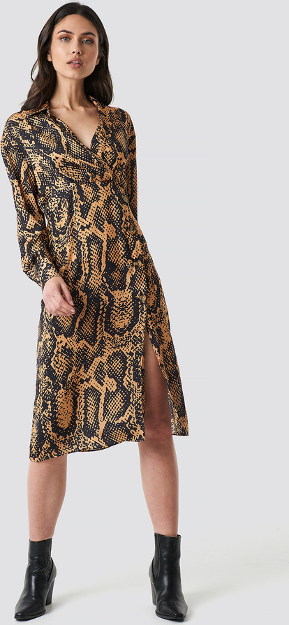 Sukienka Trendyol z dekoltem w kształcie litery v kopertowa w stylu casual
