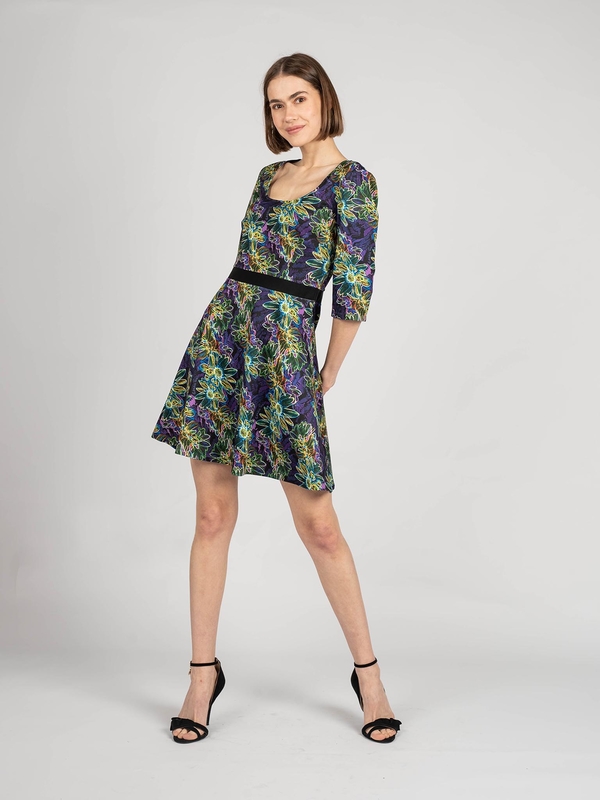 Sukienka ubierzsie.com w stylu casual z tkaniny