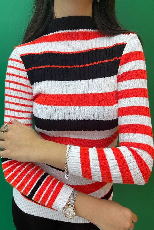 Sweter IVET z tkaniny w stylu casual