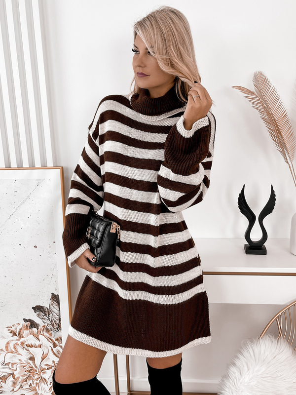 Sweter Ubra w stylu casual