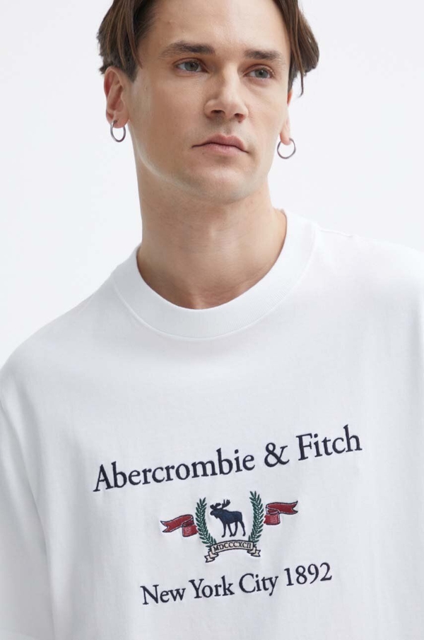 T-shirt Abercrombie & Fitch w młodzieżowym stylu