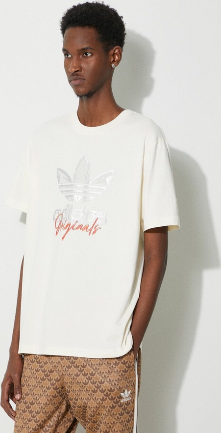 T-shirt Adidas Originals z krótkim rękawem w młodzieżowym stylu z nadrukiem