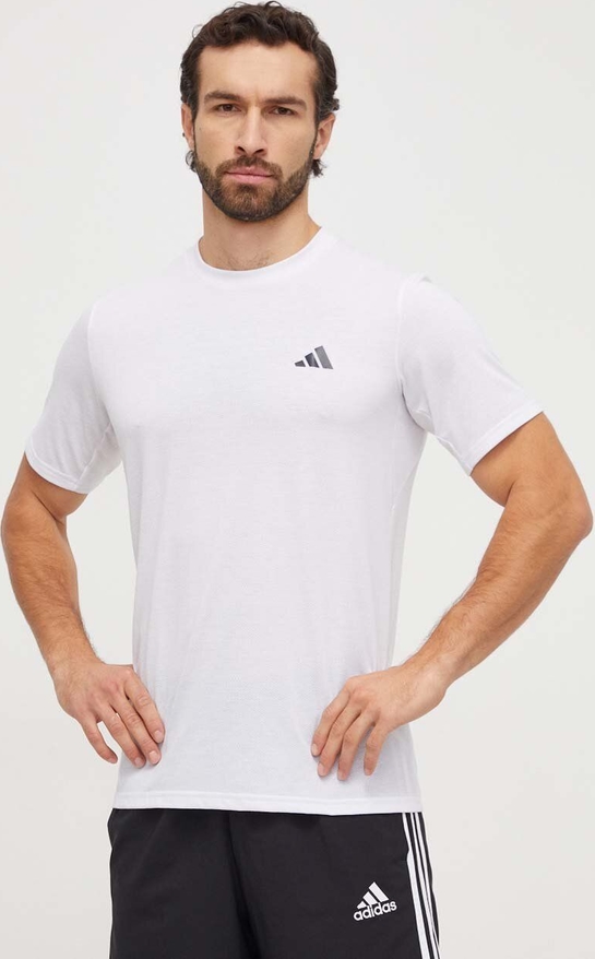 T-shirt Adidas Performance w sportowym stylu z krótkim rękawem