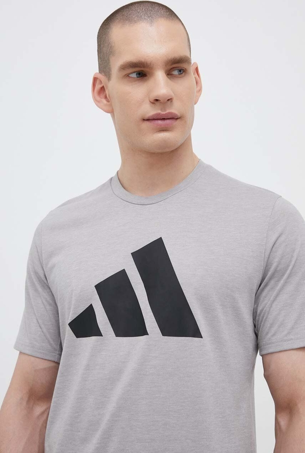 T-shirt Adidas Performance z nadrukiem w sportowym stylu