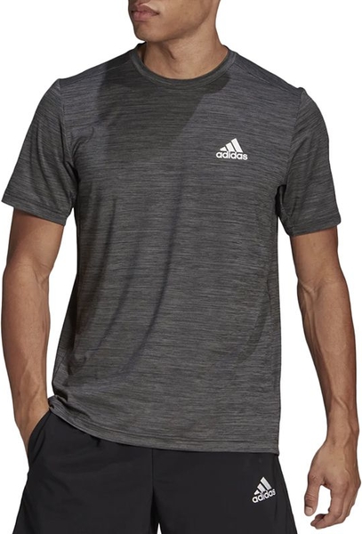 T-shirt Adidas z dresówki z krótkim rękawem w sportowym stylu