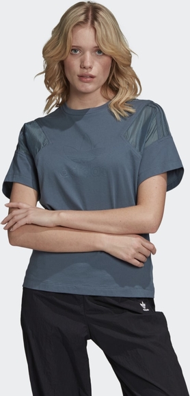 T-shirt Adidas z krótkim rękawem z satyny