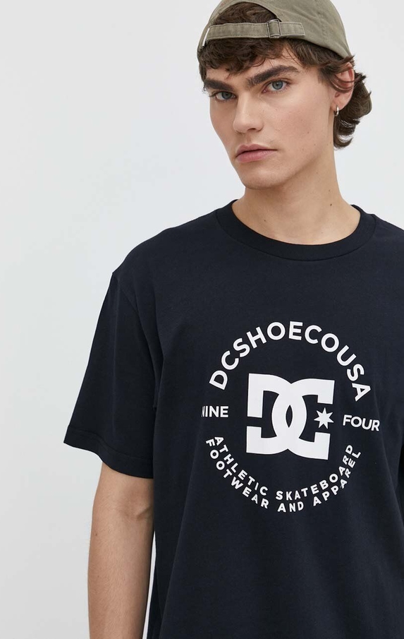 T-shirt DC Shoes z nadrukiem w młodzieżowym stylu