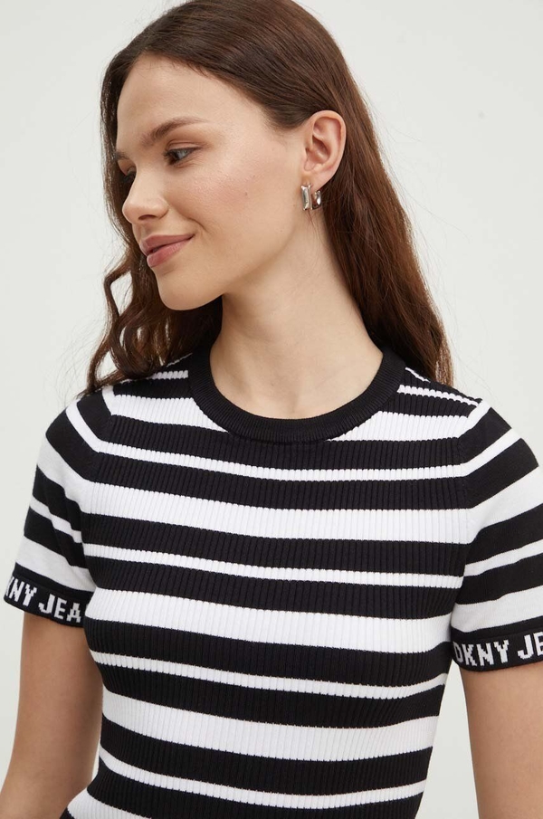 T-shirt DKNY w stylu casual z okrągłym dekoltem