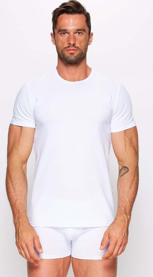 T-shirt Fabio Undercare w stylu casual z krótkim rękawem