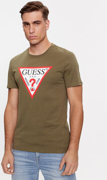 T-shirt Guess w młodzieżowym stylu