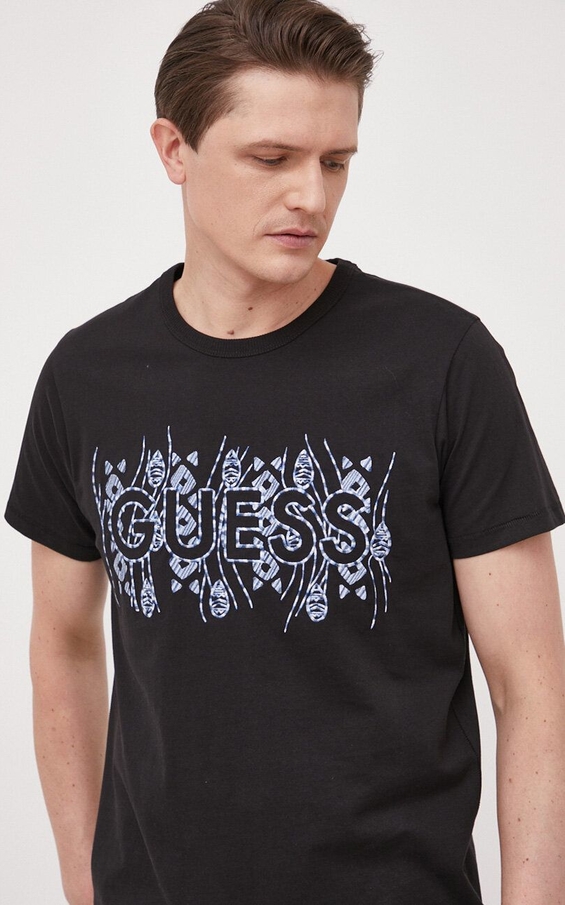 T-shirt Guess z krótkim rękawem z bawełny w młodzieżowym stylu