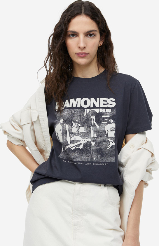 T-shirt H & M w młodzieżowym stylu z krótkim rękawem z okrągłym dekoltem