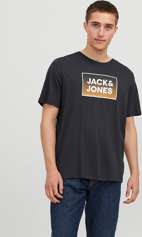 T-shirt Jack & Jones z krótkim rękawem z bawełny w młodzieżowym stylu