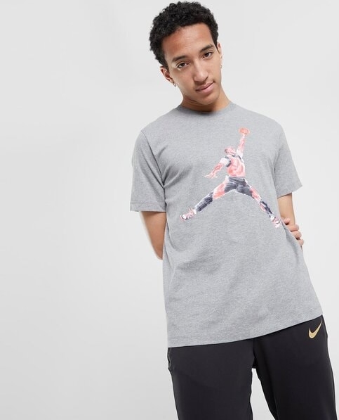 T-shirt Jordan z nadrukiem w młodzieżowym stylu