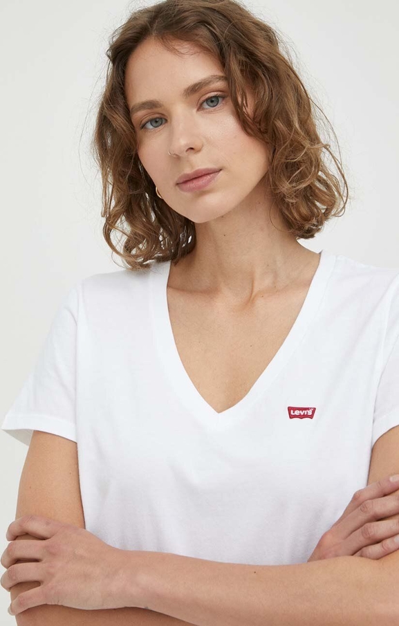 T-shirt Levis w stylu casual z dekoltem w kształcie litery v