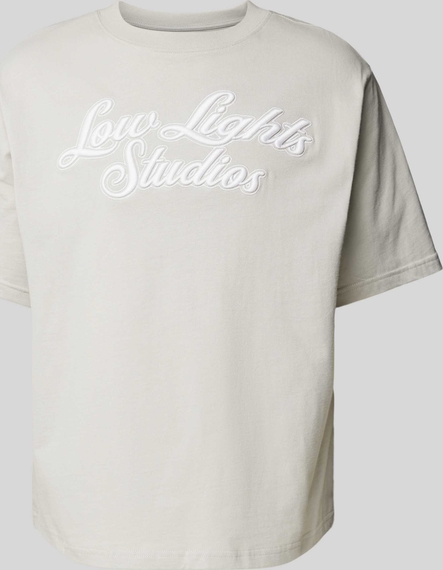 T-shirt Low Lights Studios w młodzieżowym stylu
