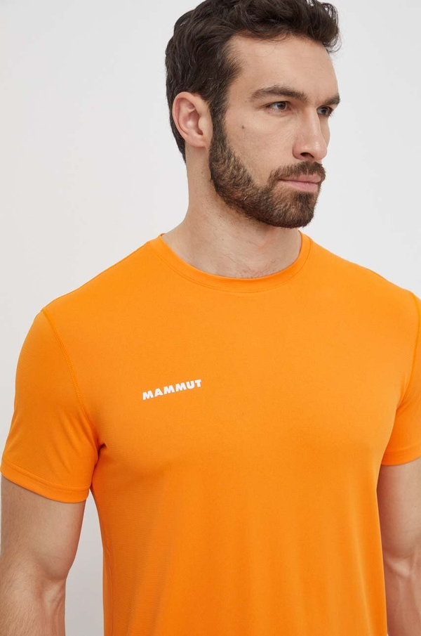 T-shirt Mammut w stylu casual z krótkim rękawem