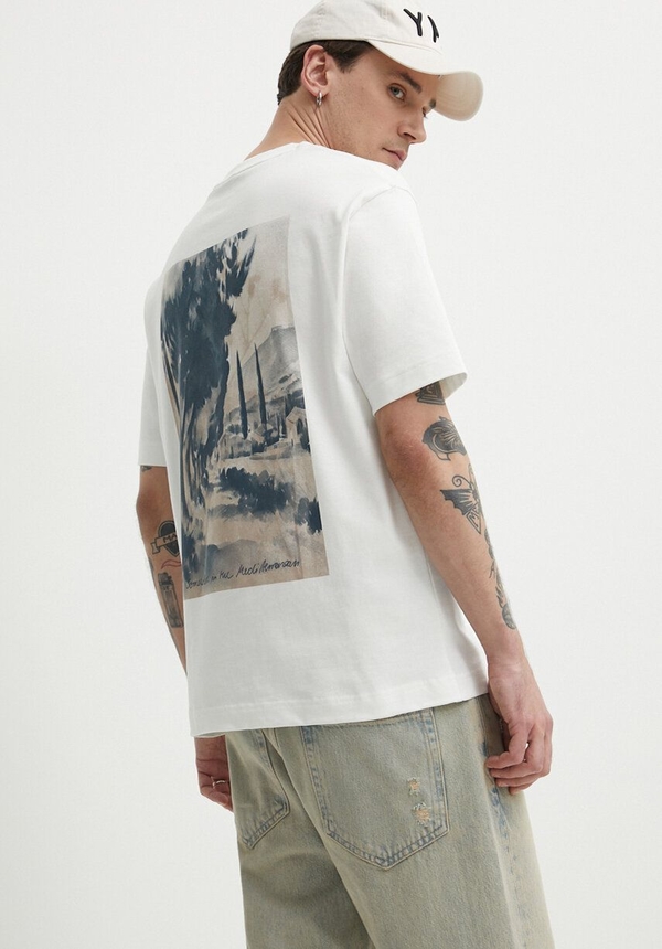 T-shirt Marc O'Polo z nadrukiem z krótkim rękawem w młodzieżowym stylu