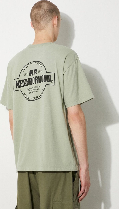 T-shirt Neighborhood w młodzieżowym stylu z nadrukiem