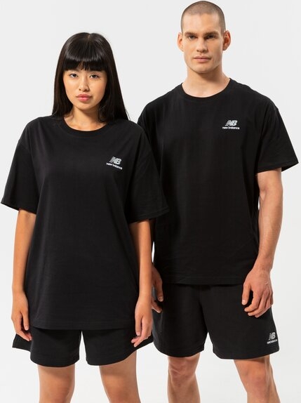 T-shirt New Balance w sportowym stylu z okrągłym dekoltem z krótkim rękawem