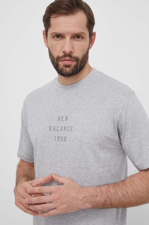 T-shirt New Balance z nadrukiem z krótkim rękawem