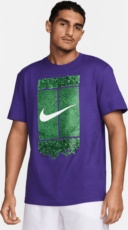T-shirt Nike w młodzieżowym stylu z krótkim rękawem z nadrukiem