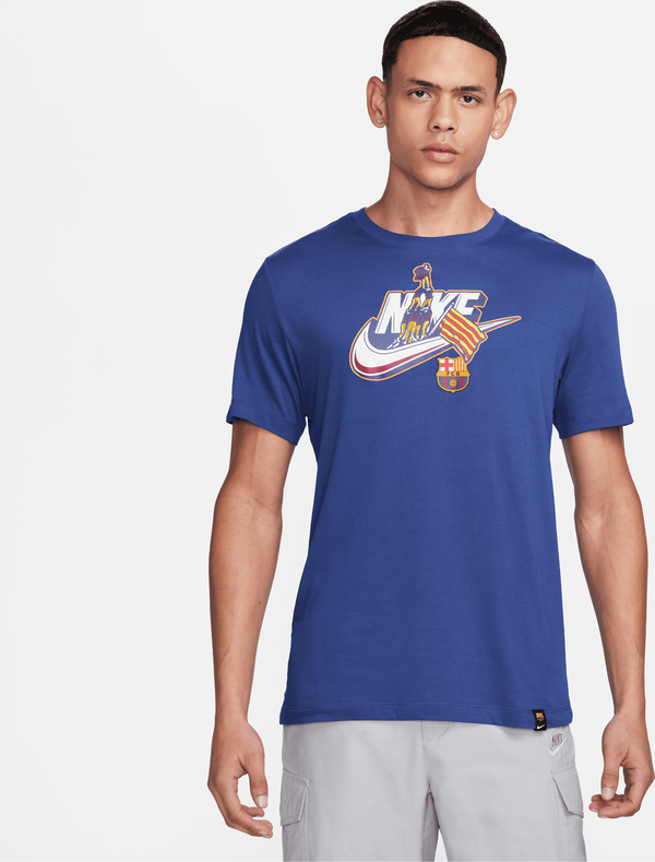 T-shirt Nike z bawełny w młodzieżowym stylu