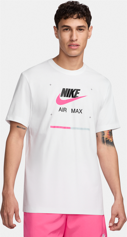 T-shirt Nike z bawełny w młodzieżowym stylu z krótkim rękawem