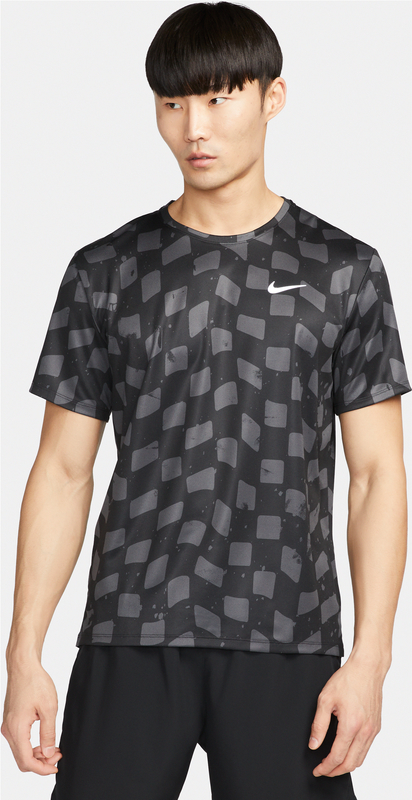 T-shirt Nike z krótkim rękawem z nadrukiem w sportowym stylu