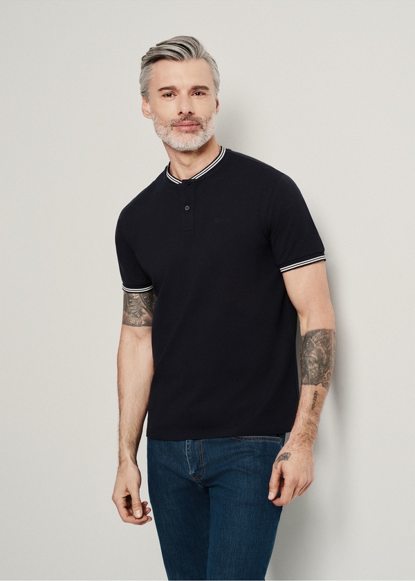 T-shirt Ochnik z bawełny w stylu casual z krótkim rękawem