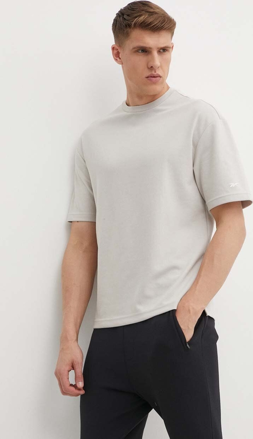 T-shirt Reebok w stylu casual z bawełny z krótkim rękawem