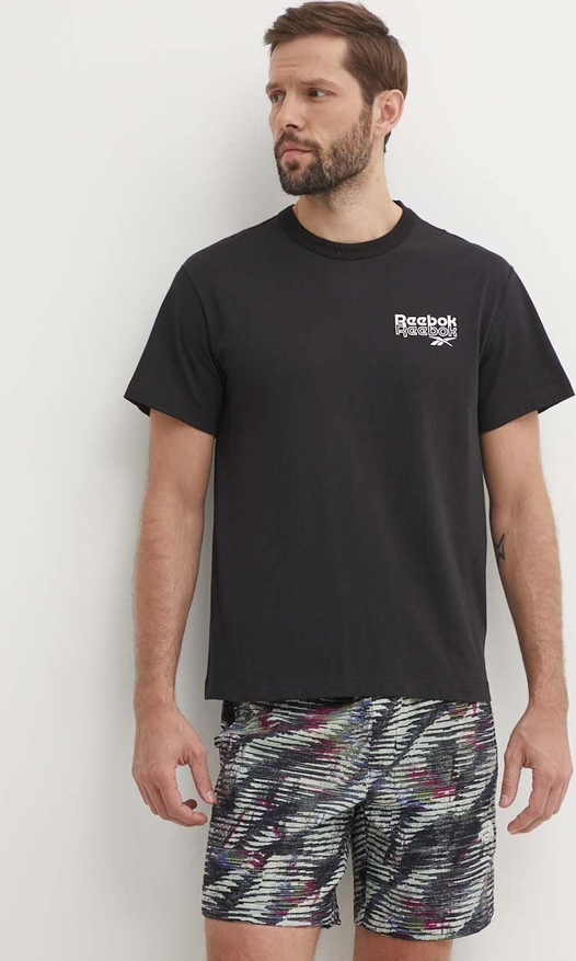 T-shirt Reebok z bawełny w sportowym stylu z nadrukiem