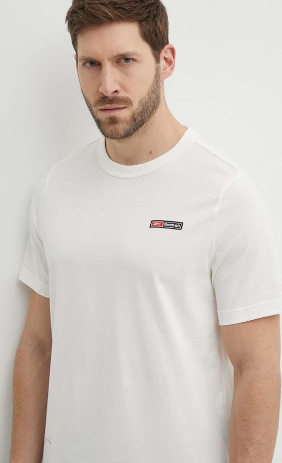 T-shirt Reebok z krótkim rękawem z nadrukiem w sportowym stylu