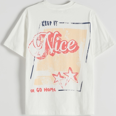 T-shirt Reserved z nadrukiem w młodzieżowym stylu z okrągłym dekoltem