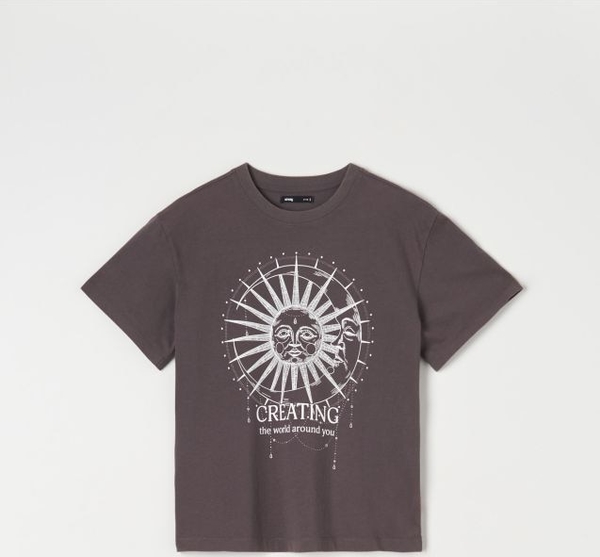 T-shirt Sinsay z nadrukiem z okrągłym dekoltem w młodzieżowym stylu
