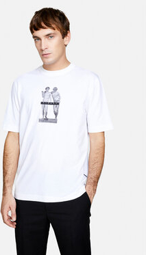 T-shirt Sisley w młodzieżowym stylu