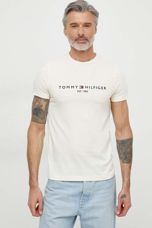 T-shirt Tommy Hilfiger z bawełny w młodzieżowym stylu