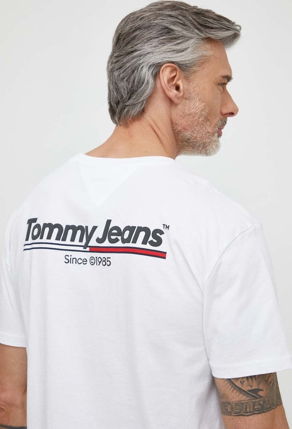 T-shirt Tommy Jeans z krótkim rękawem z bawełny z nadrukiem