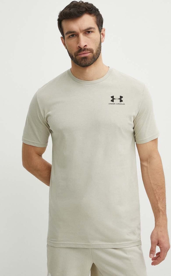 T-shirt Under Armour w sportowym stylu