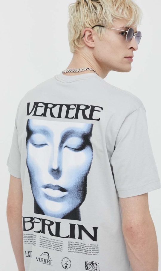 T-shirt Vertere Berlin z krótkim rękawem w młodzieżowym stylu