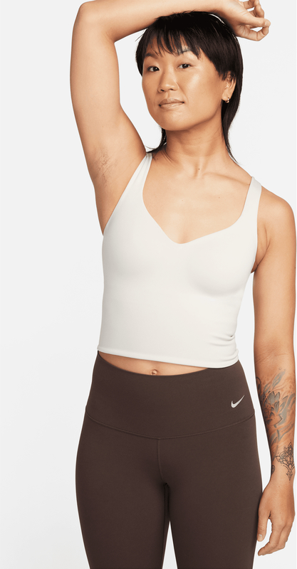 Top Nike w sportowym stylu z okrągłym dekoltem