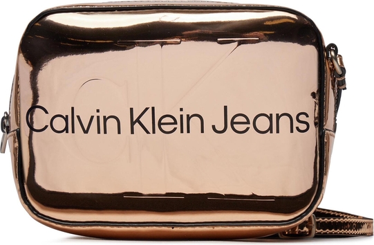 Torebka Calvin Klein na ramię matowa średnia