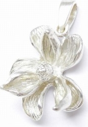 Venus Galeria Wisiorek srebrny - Biała magnolia mała