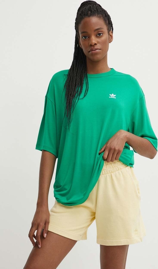 Zielona bluzka Adidas Originals w sportowym stylu