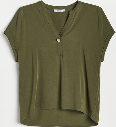 Zielona bluzka Reserved z dekoltem w kształcie litery v z krótkim rękawem w stylu casual