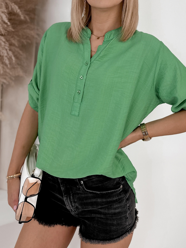 Zielona bluzka UBRA.PL w stylu casual z krótkim rękawem z dekoltem w kształcie litery v
