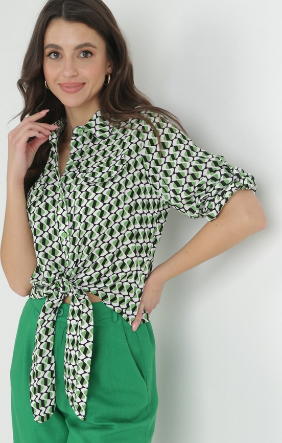 Zielona koszula born2be w stylu casual w geometryczne wzory