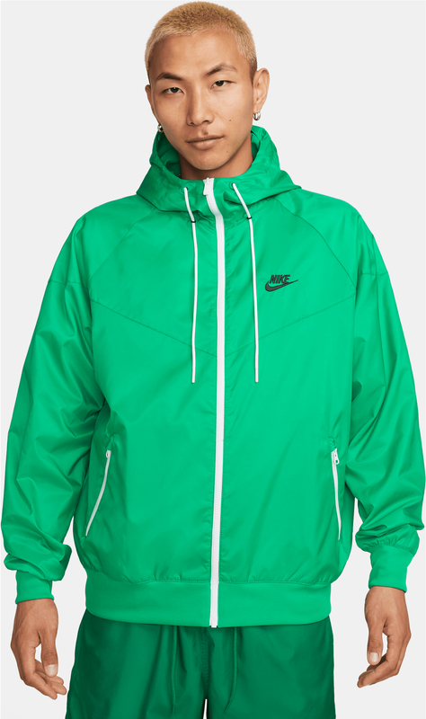 Zielona kurtka Nike krótka