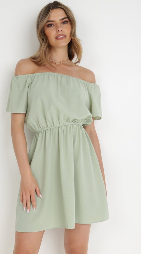 Zielona sukienka born2be mini w stylu casual z krótkim rękawem